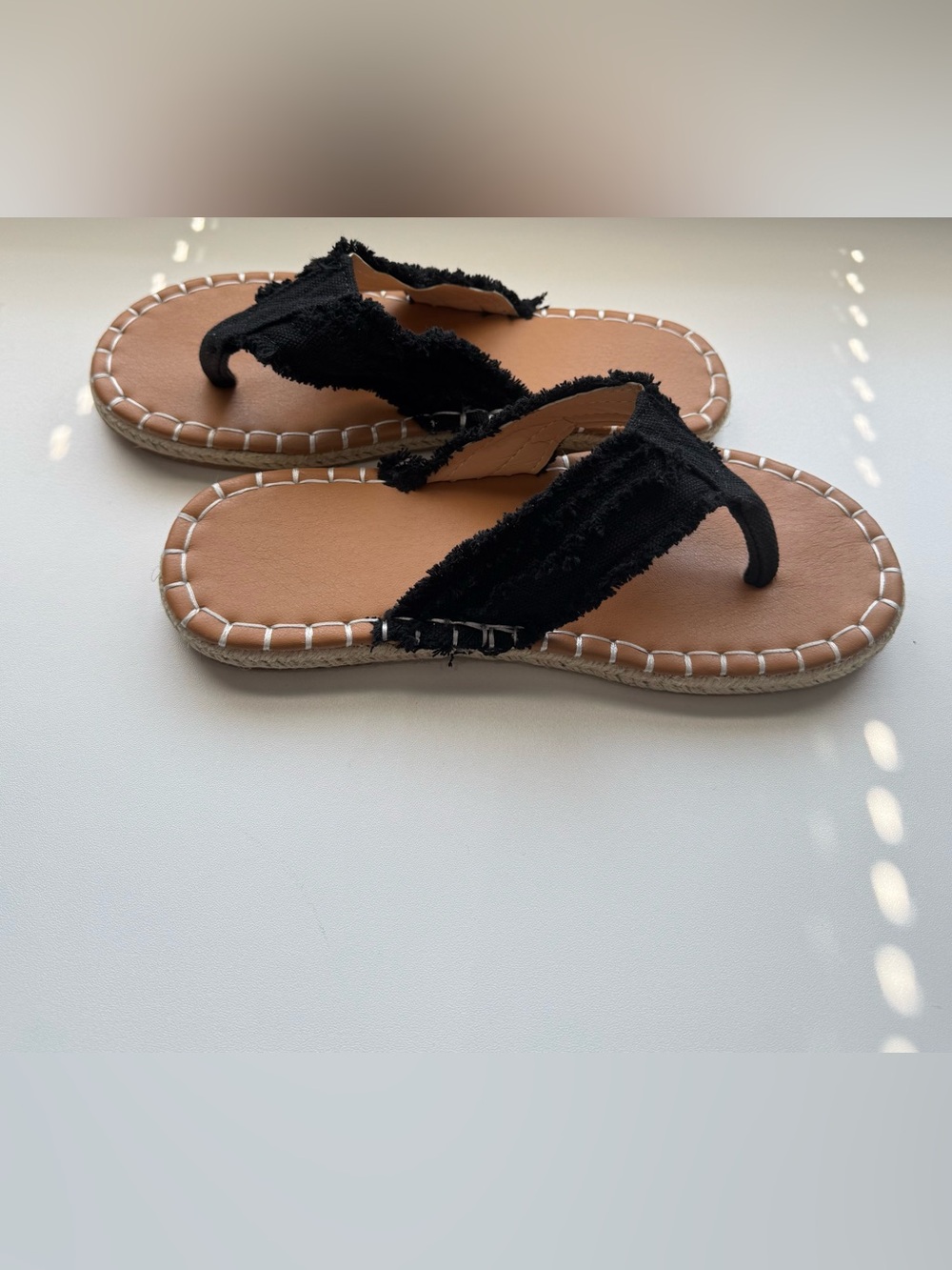 Women's Black Frayed Fabric Toe-Post Sandals - Casual Slip-On